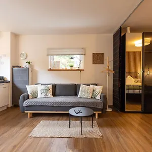 Ideal Fuer Kurze Aufenthalte - Gemuetliches 1-zimmer-apartment Apartment